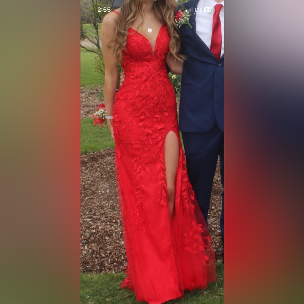 red prom dress